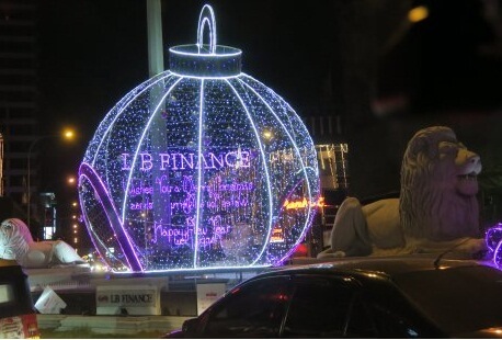 Designer Display Near Movenpick Hotel Colombo on New Year